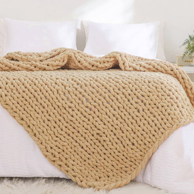 EXOLTA™  - COZY KNIT BLANKET