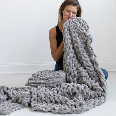 EXOLTA™  - COZY KNIT BLANKET